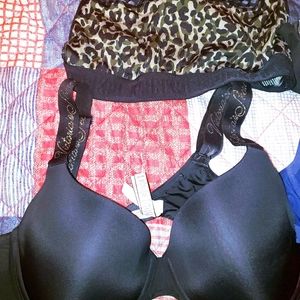 Victoria Secret Bras 38D tshirt bra